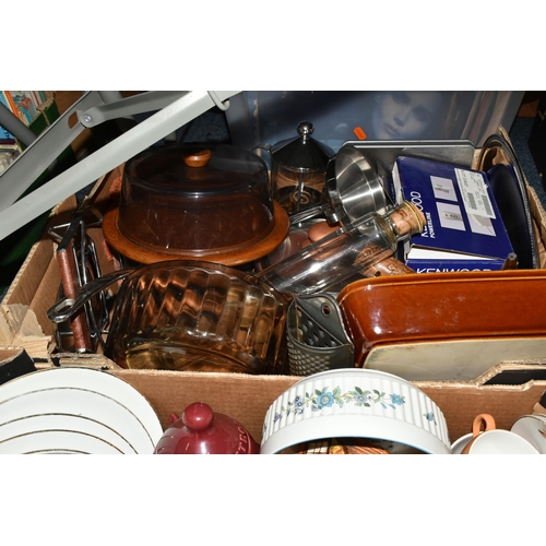 587 - FIVE BOXES AND LOOSE CERAMIC DINNER WARE, KITCHEN WARE AND CUTLERY, to include Viners mid twentieth ... 