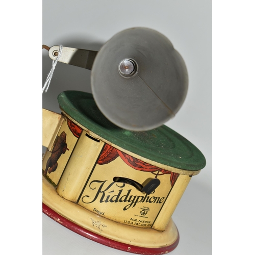 590 - A VINTAGE GERMAN BING 'KIDDYPHONE' TINPLATE MODEL GRAMOPHONE, with original key, M.RNo. 5019- (U.S.A... 