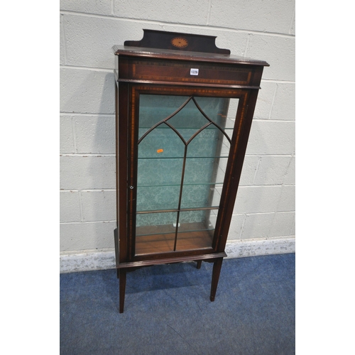 1226 - AN EDWARDIAN MAHOGANY DISPLAY CABINET, the raised back with marquetry inlay, the single door enclosi... 