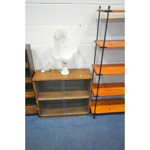 1276 - A MODERN FIVE TIER SHELVING UNIT, width 90cm x depth 32cm x height 152cm, a bookcase with four slidi... 