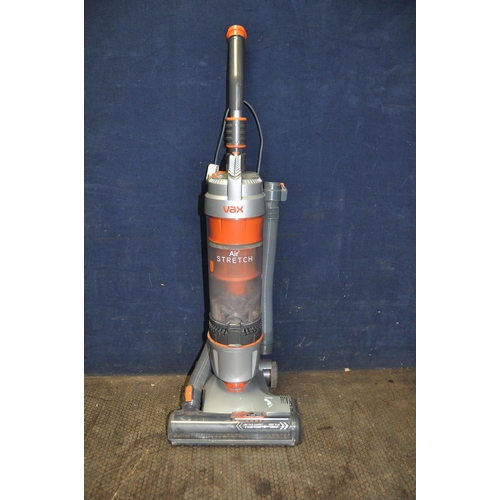 1062 - A VAX AIR STRETCH UPRIGHT VACUUM CLEANER (PAT pass and working)