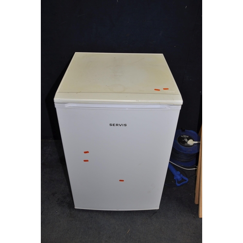 1076 - A SERVIS UNDER COUNTER FRIDGE width 55cm depth 57cm height 84cm and a Goodman's microwave (both PAT ... 