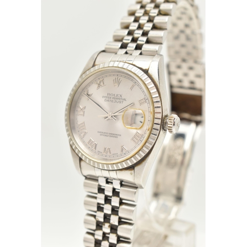 30 - A 'ROLEX' OYSTER PERPETUAL DATEJUST, automatic movement, round silver tone dial, signed 'Rolex' Oyst... 