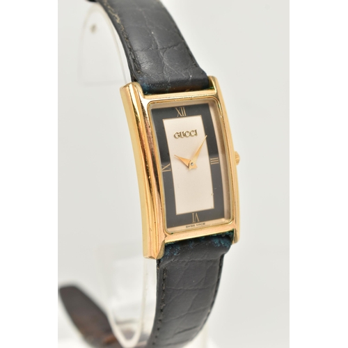 32 - A GENTS 'GUCCI' WRISTWATCH, quartz movement, rectangle dial, signed 'Gucci', Roman numerals at the t... 