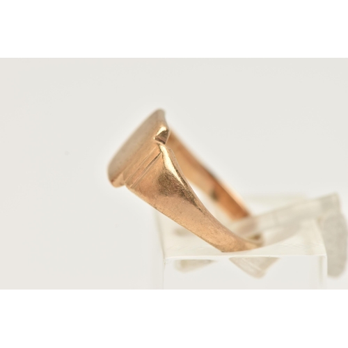 58 - A 9CT GOLD SIGNET RING, a square form signet with tapered shoulders, hallmarked 9ct Birmingham, ring... 