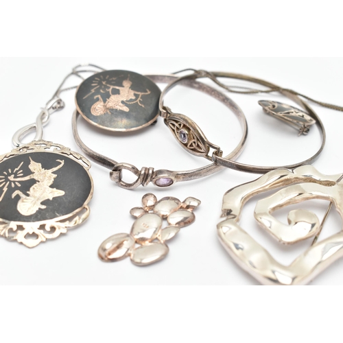 80 - A SMALL ASSORTMENT OF SILVER AND WHITE METAL JEWELLERY, to include two silver bangles, hallmarked Lo... 