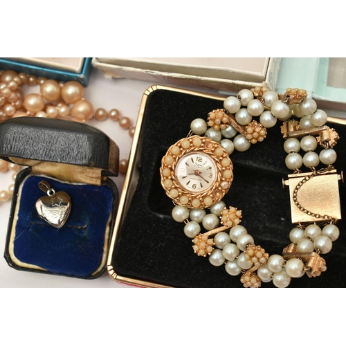 122 - A BOX OF ASSORTED JEWELLERY, to include costume jewellery necklaces brooches, and pendant, also incl... 