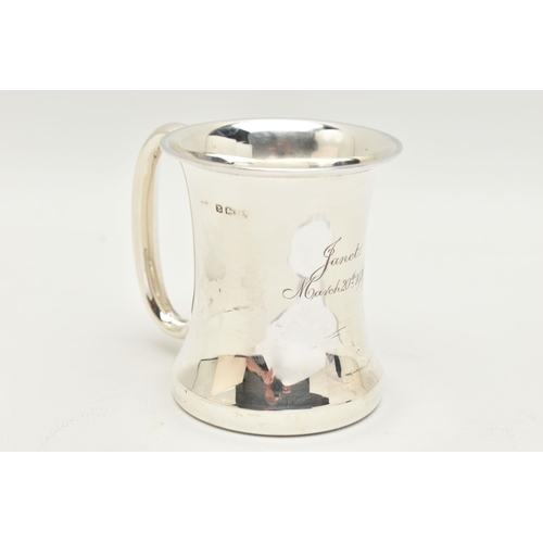 97 - A GEORGE V SMALL SILVER TANKARD, fitted with a C handle, approximate height 69mm, hallmarked Deakin ... 