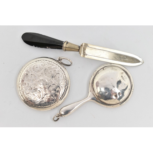 99 - A SMALL ASSORTMENT OF SILVER, to include a silver compact, together with a powder puff, hallmarked '... 