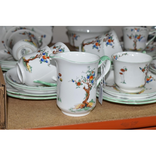 341 - A SHELLEY 'CRABTREE' 11651 PATTERN TEA SET, comprising a milk jug, sugar bowl, square cake plate (cr... 