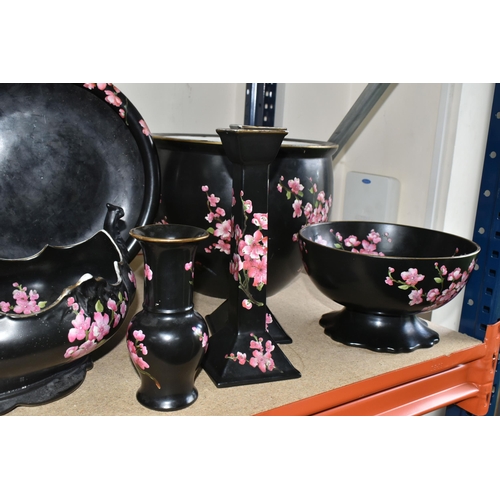 355 - A GROUP OF ELEVEN EARLY CARLTON WARE PATTERN 528 ORNAMENTS to include a quantity of black ornaments ... 