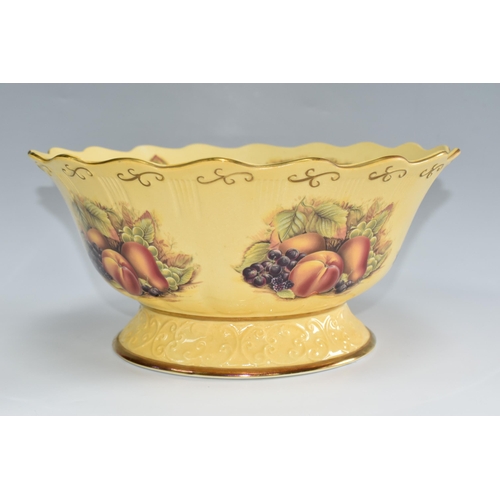 385 - A BOXED AYNSLEY ORCHARD GOLD FRUIT BOWL, in the Derwent shape with foot and wavy rim, diameter 32cm ... 