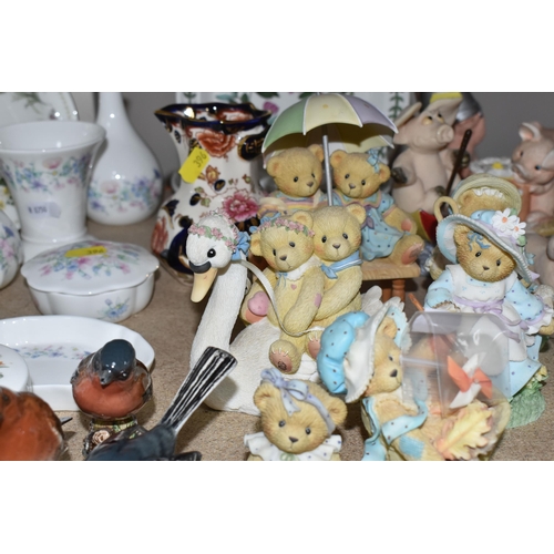 396 - A GROUP OF COLLECTABLE ORNAMENTS FROM NAMED MANUFACTURERS to include six Beswick birds comprising Wr... 