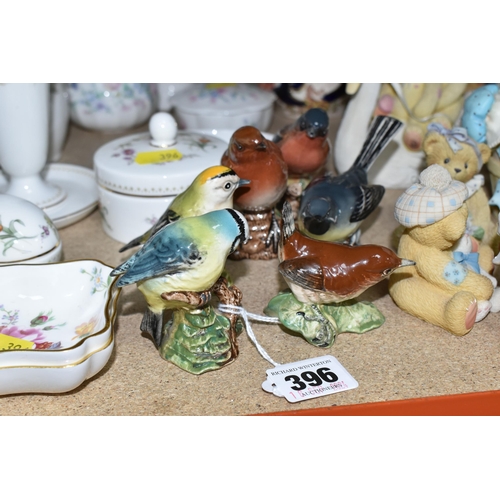 396 - A GROUP OF COLLECTABLE ORNAMENTS FROM NAMED MANUFACTURERS to include six Beswick birds comprising Wr... 