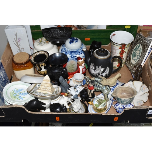 400 - FOUR BOXES AND LOOSE MIXED CERAMICS AND GLASSWARE to include a mid nineteenth century Pratt ware bla... 