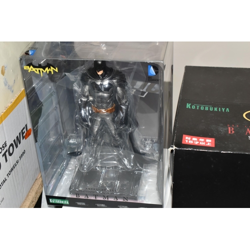 418 - A BOXED KOTOBUKIYA ARTFX+ JUSTICE LEAGUE BATMAN 1/10 SCALE PRE-PAINTED FIGURE, still sealed in origi... 