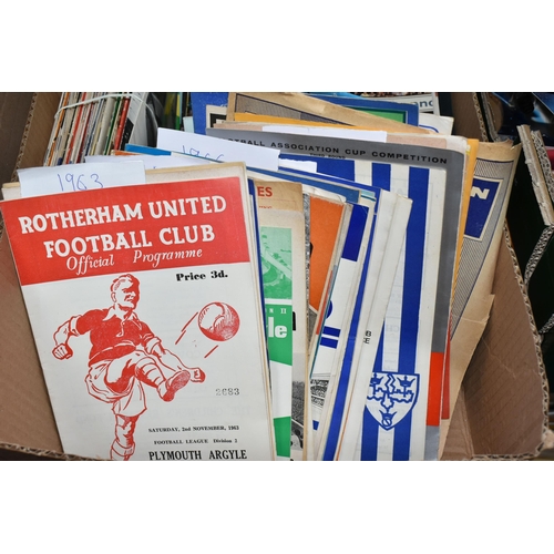 452 - A QUANTITY OF 1960S AND 1970S FOOTBALL PROGRAMMES, good selection of English and Welsh teams and inc... 