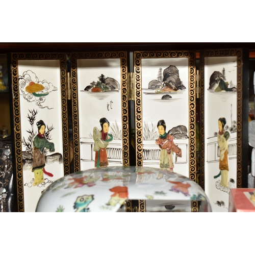 470 - A GROUP OF ORIENTAL ITEMS, to include a large porcelain box decorated with boys playing in a garden,... 