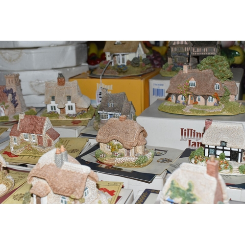 471 - A COLLECTION OF BOXED LILLIPUT LANE COTTAGES, most with deeds, comprising Cradle Cottage, Junk & Dis... 