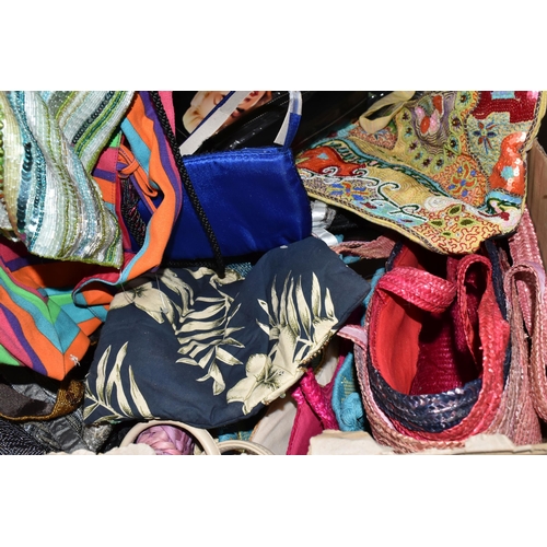 476 - A LARGE BOX OF LADIES' BAGS, a large quantity of evening bags, beach bags, everyday bags, etc in a v... 