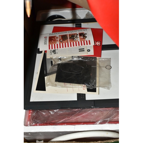 477 - A BOX AND LOOSE PHOTOGRAPHIC EQUIPMENT, to include a Praktica L2 35mm camera fitted with a Carl Zeis... 