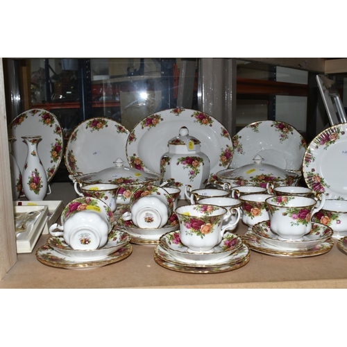 517 - A COLLECTION OF ROYAL ALBERT 'OLD COUNTRY ROSES' PATTERN DINNER, TEA AND GIFT WARES, comprising two ... 