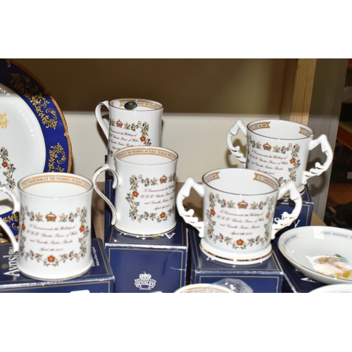 531 - A GROUP OF ROYAL WEDDING COMMEMORATIVE AYNSLEY GIFTWARE comprising two boxed plates, five single han... 