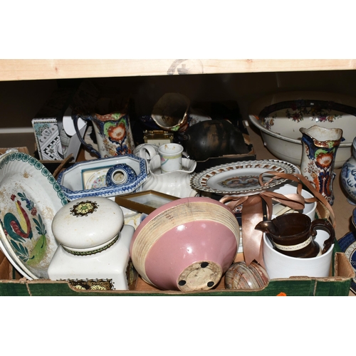 532 - FOUR BOXES AND LOOSE CERAMICS to include a Royal Doulton two tier cake stand, quantity of individual... 