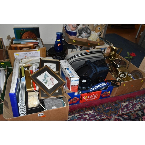 534 - FIVE BOXES AND LOOSE MISCELLANEOUS ITEMS to include a box of mixed brassware to include a miner's la... 