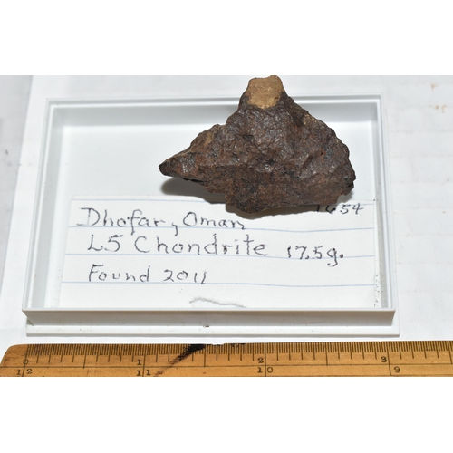 545 - AN L5 CHONDRITE METEORITE SAMPLE FROM DHOFAR, OMAN, found 2011, 19.6g (1)