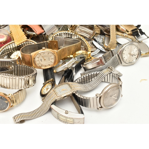 119 - A LARGE COLLECTION OF WATCHES, PORTABLE CLOCKS, A COMPASS, A GROUP OF VARIOUS WRISTWATCH STRAPS AND ... 