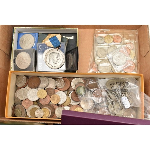 179 - A CARDBOARD TRAY OF MAINLY UK COINAGE, to include a boxed of Three Medals of HRH Prince Charles Inve... 