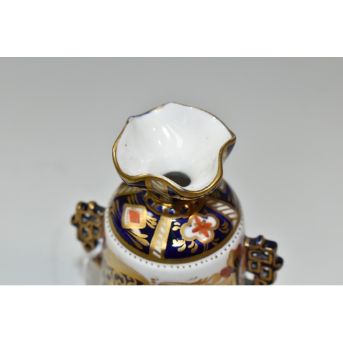 308 - THREE PIECES OF 19TH CENTURY ROYAL CROWN DERBY IMARI PATTERN PORCELAIN, comprising a small cauldron ... 