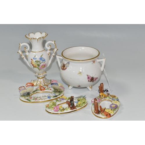 309 - A GROUP OF FIVE NINETEENTH CENTURY PIECES OF ROYAL CROWN DERBY TABLEWARE, comprising a cauldron deco... 