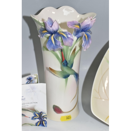 323 - A GROUP OF FOUR PIECES OF FRANZ COLLECTION PORCELAIN, comprising a 'Hummingbird' vase FZ01203, heigh... 