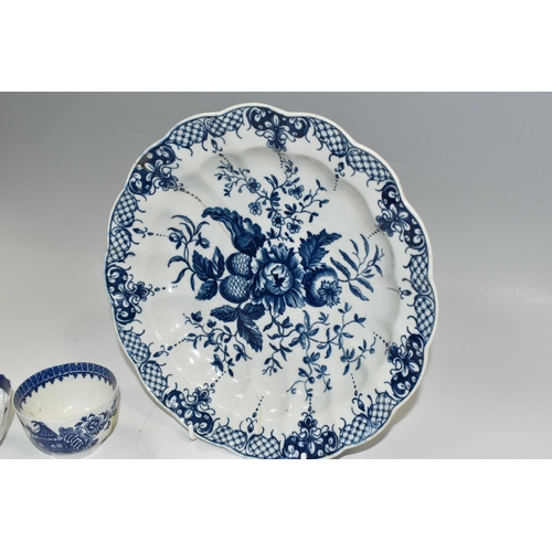 327 - THREE PIECES OF BLUE AND WHITE EIGHTEENTH / NINETEENTH CENTURY PORCELAIN, comprising a Worcester dis... 