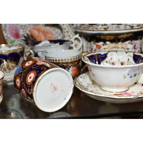 342 - A COLLECTION OF MAINLY NINETEENTH CENTURY TEAWARE, to include a Derby teacup and coffee can, in two ... 