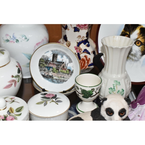 344 - A GROUP OF CERAMIC GIFTWARE, to include a Coalport Debutante 'Marianne' figurine, a Royal Albert Old... 