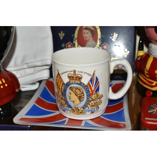 349 - A COLLECTION OF ROYAL COMMEMORATIVE ITEMS, to include a boxed glass medal made to commemorate the vi... 