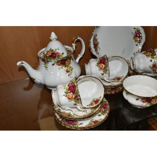 355 - A TWENTY TWO PIECE ROYAL ALBERT OLD COUNTRY ROSES TEA SET, comprising a teapot, a cream jug, a sugar... 