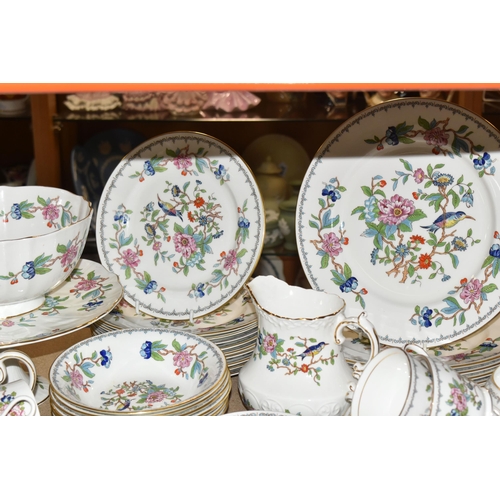 388 - A GROUP OF AYNSLEY PEMBROKE TEA AND DINNER WARES comprising fourteen tea cups, thirteen saucers (one... 