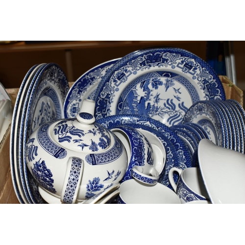 391 - THREE BOXES AND LOOSE CERAMICS to include a large quantity of blue and white Old Willow tea and tabl... 