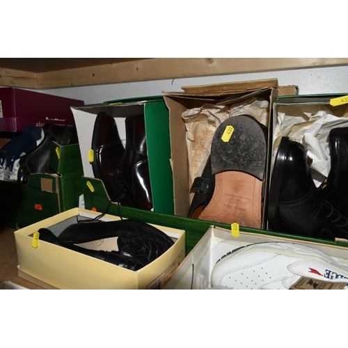 433 - THREE BOXES AND LOOSE MENS' FOOTWEAR, to include sizes 6, 7 and 7.5 canvas pumps/shoes M&S with tags... 