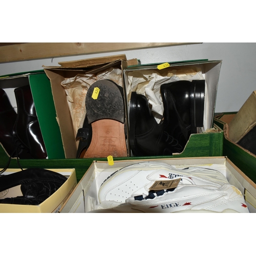 433 - THREE BOXES AND LOOSE MENS' FOOTWEAR, to include sizes 6, 7 and 7.5 canvas pumps/shoes M&S with tags... 