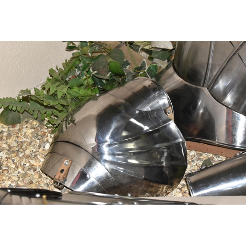 445 - A FULL SET OF ARMOUR AND A MANNEQUIN, full size wearable armour including helmet, breastplate, gaunt... 