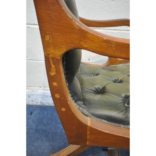 1222 - A 20TH CENTURY GREEN LEATHER BUTTONED OFFICE CHAIR (condition report: missing castor, surface marks,... 