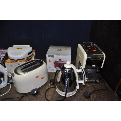 1052 - A COLLECTION OF HOUSEHOLD ELECTRICAL ITEMS including a Dualit kettle, a Kenwood coffee maker, a Arie... 