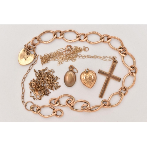 36 - AN ASSORTMENT OF YELLOW METAL JEWELLERY, to include an AF yellow metal curb link chain bracelet with... 