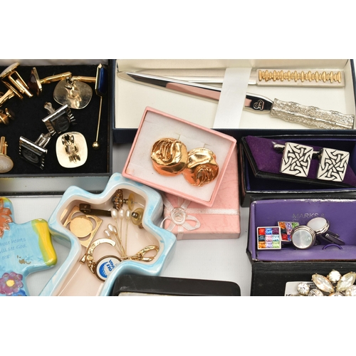 122 - A BOX OF ASSORTED COSTUME JEWELLERY AND ITEMS, to include a boxed 'Sheaffer' fountain pen fitted wit... 