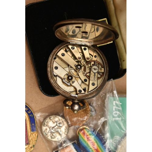 124 - A BOX OF ASSORTED ITEMS, to include a rose metal ladies open face pocket watch, unmarked, approximat... 